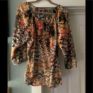 Bloomingdale's Olive Hill gorgeous boho blouse NWOT Santa Cruz Capitola store